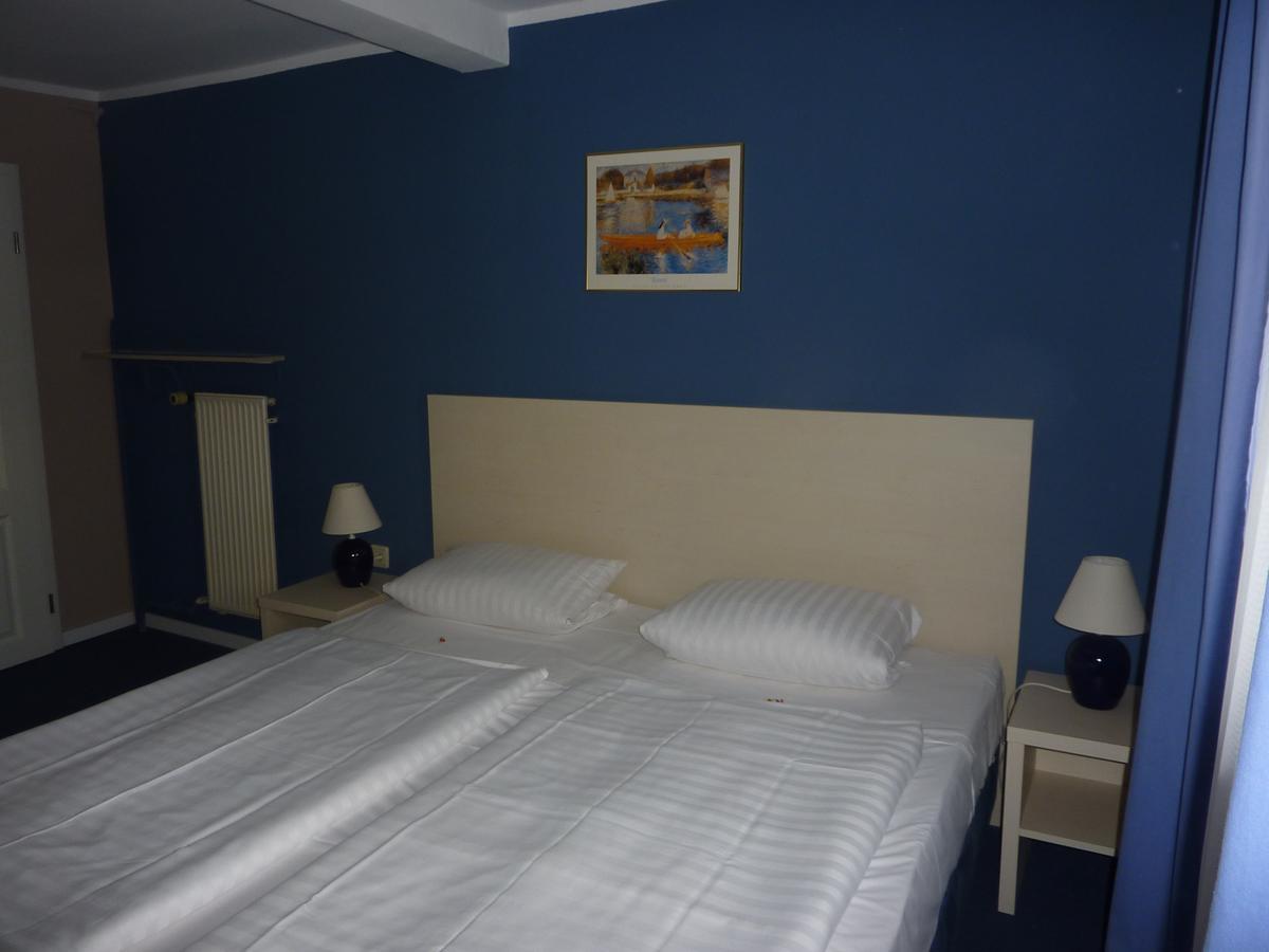 Hotel Pelikan Kitzingen Bagian luar foto