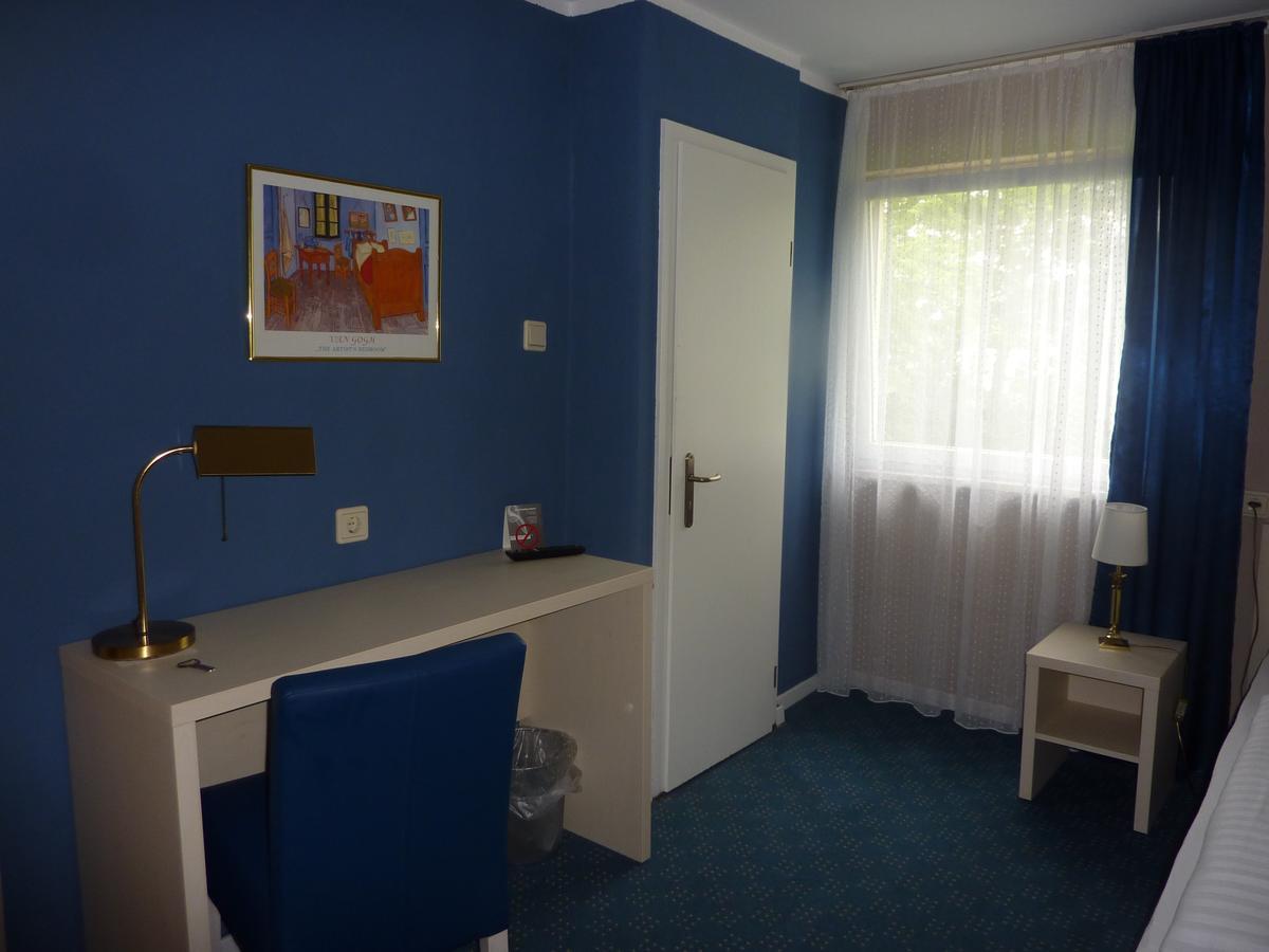 Hotel Pelikan Kitzingen Bagian luar foto