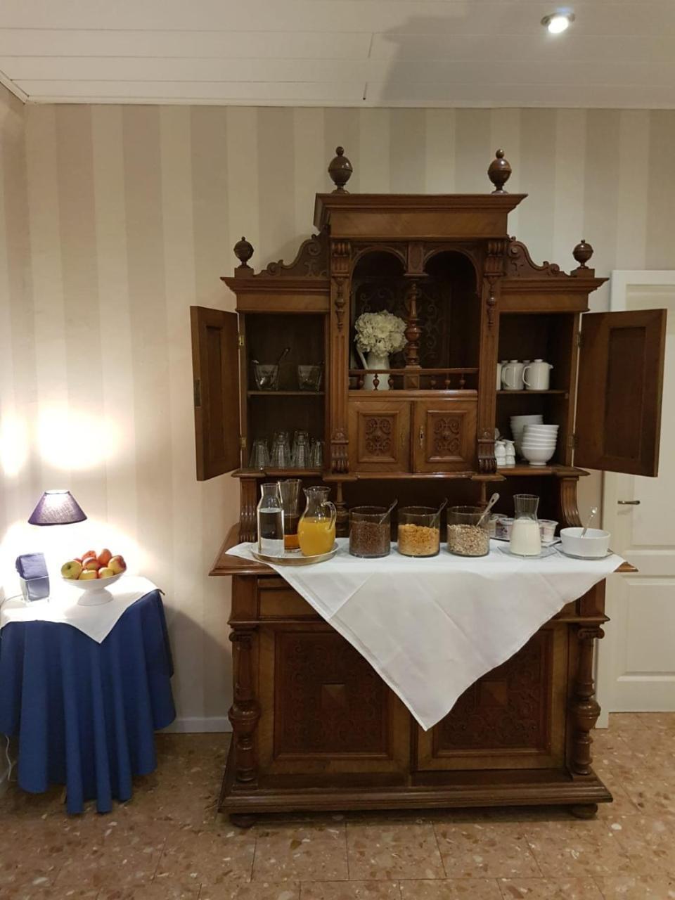 Hotel Pelikan Kitzingen Bagian luar foto
